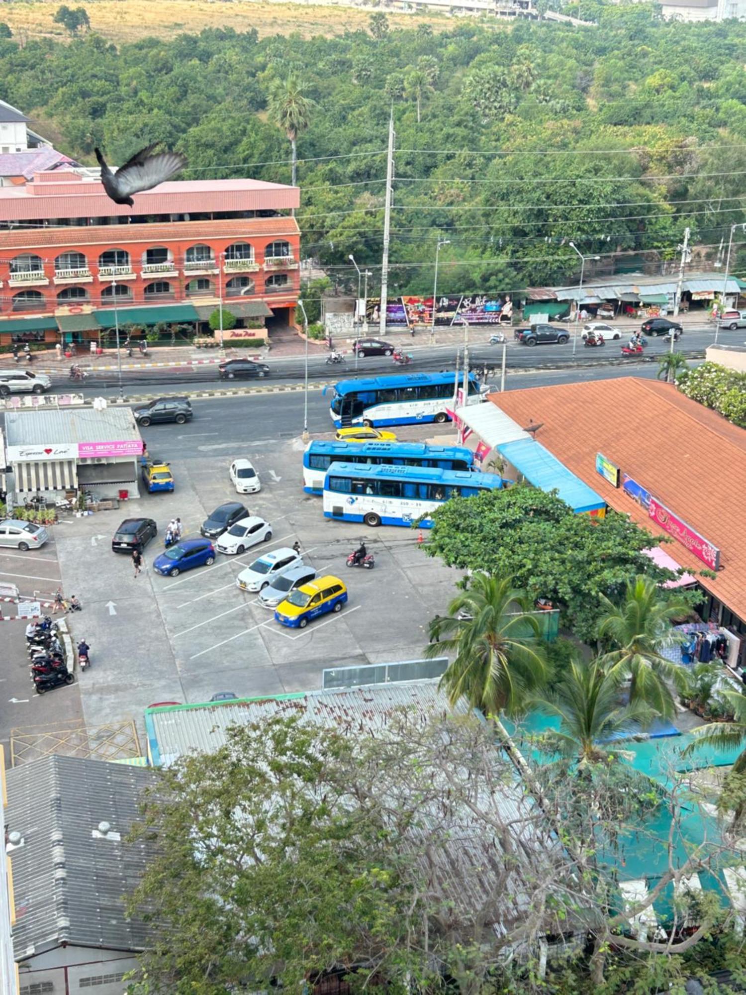 Mina 美景公寓酒店 Pattaya Exterior foto