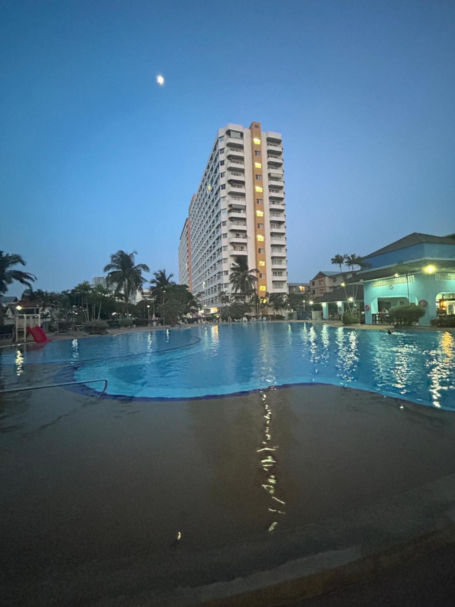 Mina 美景公寓酒店 Pattaya Exterior foto